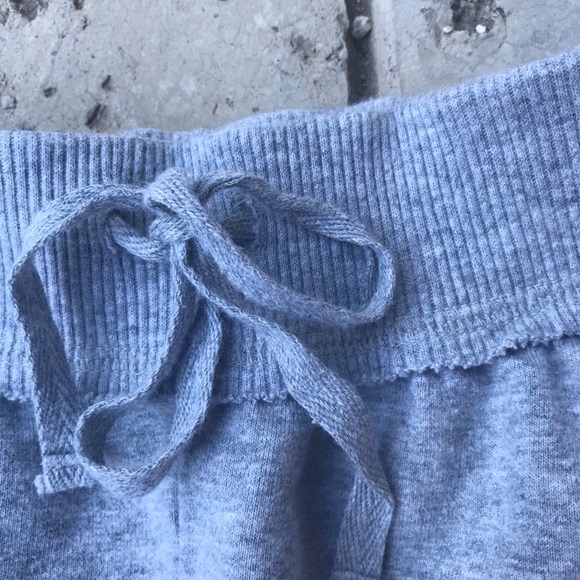 Gray lounge shorts, size S - Picture 3 of 6